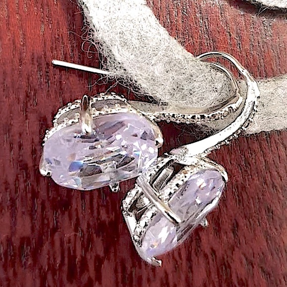 NEW WHITE GOLD FILLED PRINCESS CUT DIAMOND ZIRCON EARRINGS - Picture 10 of 12